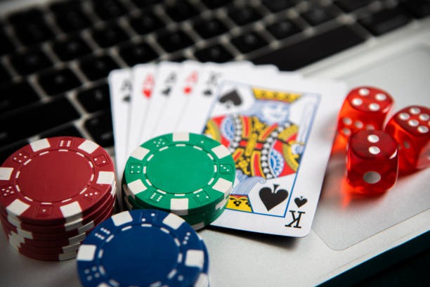 hoki777 login mobile app interface showing live dealer table selection on Android and iOS devices